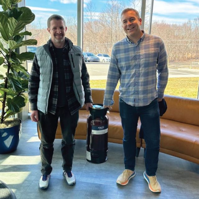 Athletic's first draft offering has landed! Run Wild is the ultimate sessionable IPA for craft beer lovers. Brewed with a blend of five Northwest hops, it has an approachable bitterness to balance the specialty malt body. Always refreshing and only 65 calories (<0.5% ABV). @athleticbrewing's founders Bill & John pictured with their first keg deliveries.