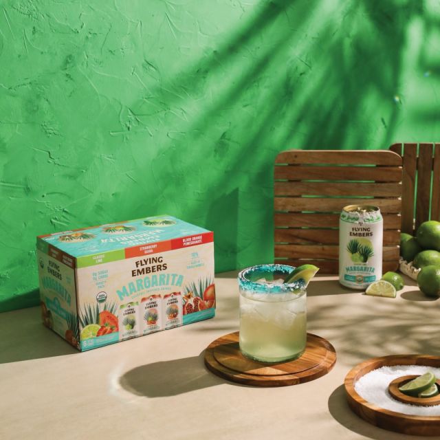 Transport to your favorite vacation getaway with @flyingembers Canned Cocktails! Ready-to-drink cocktails that are all Organic, zero sugar & zero carbs.

Available in Margarita and Mojito variety packs. Their refreshing blend of vibrant fruits, tangy sweetness and at 10% ABV, will keep the good times high.